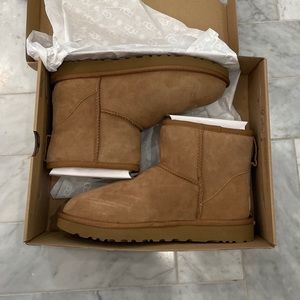 UGG Classic Mini Chestnut II - NWB